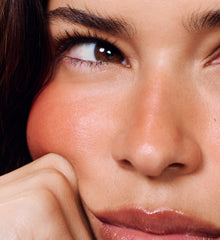 juliana wears pocket blush in sun soak