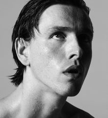Harris dickinson