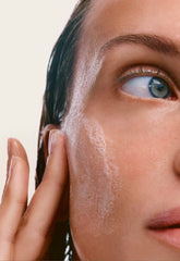 model applying pineapple refresh