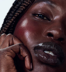 nyawuta wears pocket blush in plum