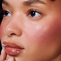 model wearing pocket blush in sleepy girl