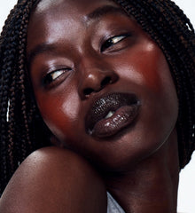 model wearing pocket blush in sun soak and lemontini plt