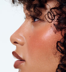 model wearing pocket blush in sun soak