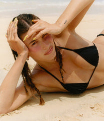 HB wearing pocket blush in sun soak