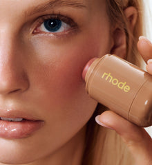 model wearing pocket blush in tan line