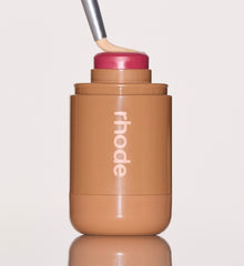 A creamy blush for BUILDABLE color + BABY-SOFT cheeks.