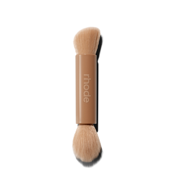 rhode pocket brush メイクブラシ　新品未使用 pocket brush | rhode skin