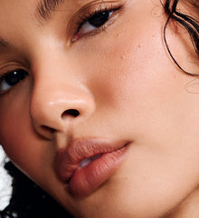 thalita with peptide lip shape twist