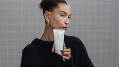 HB holding pineapple refresh